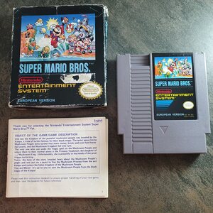NES Super Mario Bros. (CIB)