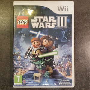 Wii LEGO Star Wars III: The Clone Wars (CIB)
