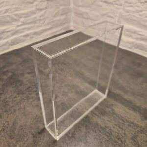 UV-suojattu akryylikotelo NES small box