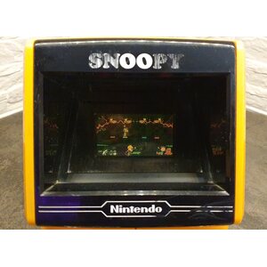 Nintendo Game & Watch: Snoopy Table Top -pöytäkonsoli (1983)