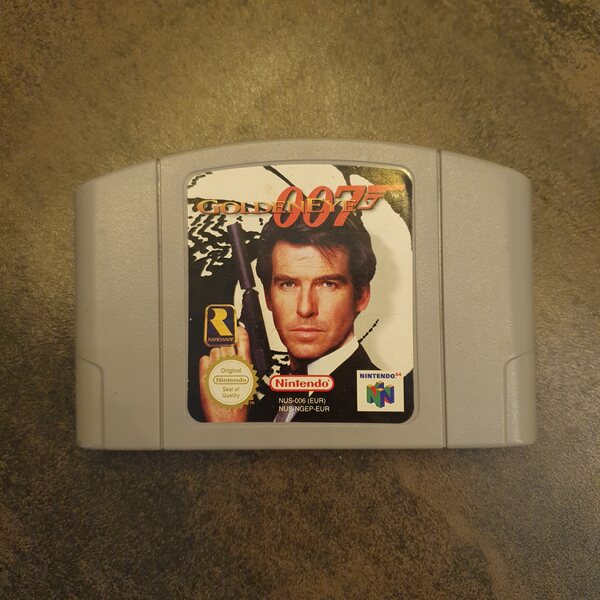 N64 007 Goldeneye (L)