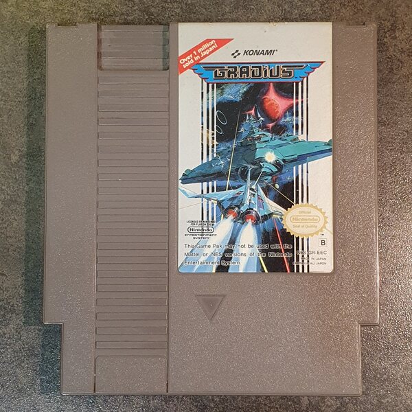 NES Gradius (L)